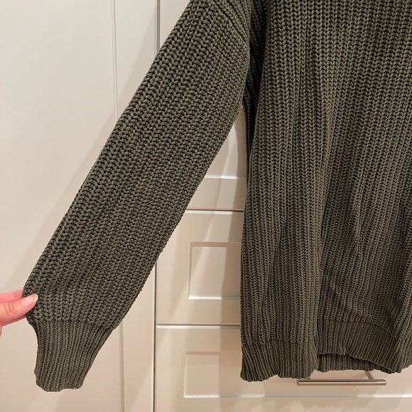 Joe Fresh Turtleneck - Picture 2 of 3